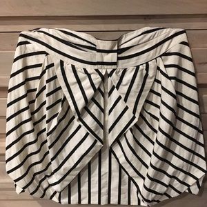 Anthropologie bow, striped bubble skirt w/pockets